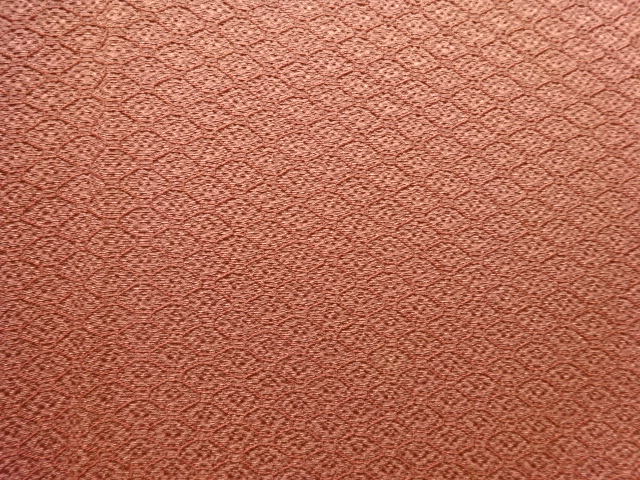  作家物　蜀江模様織り出し一つ紋色無地着物